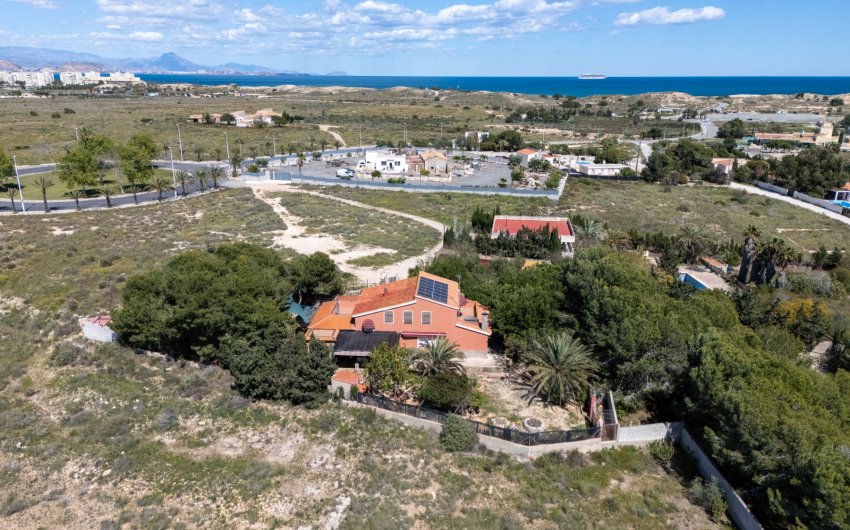 Resale - Villa -
El Altet - San Francisco de Asis