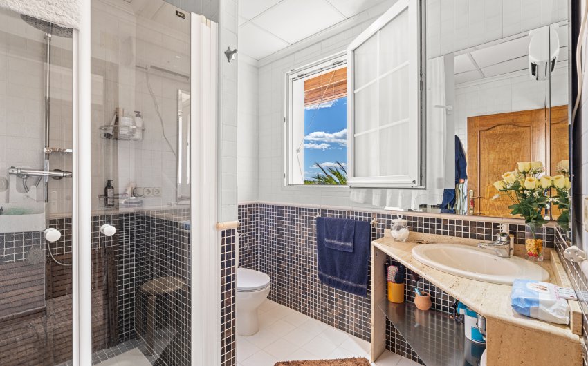 Resale - Villa -
El Altet - San Francisco de Asis