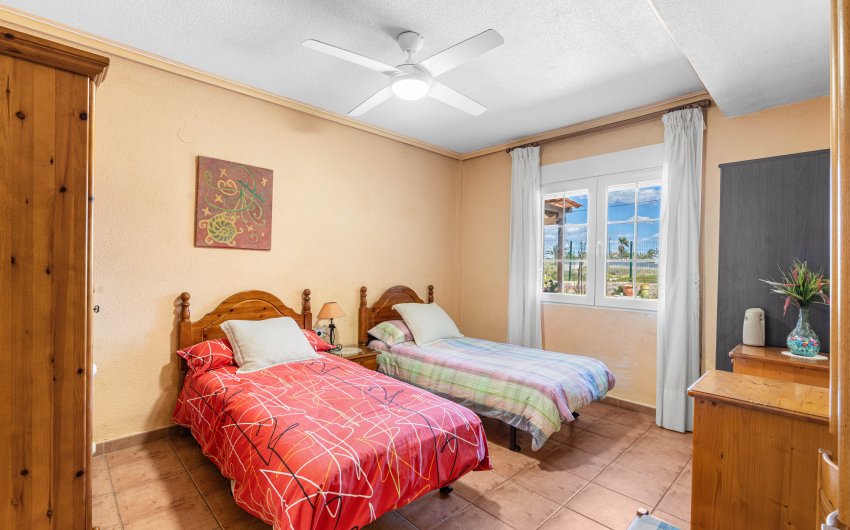 Resale - Villa -
El Altet - San Francisco de Asis