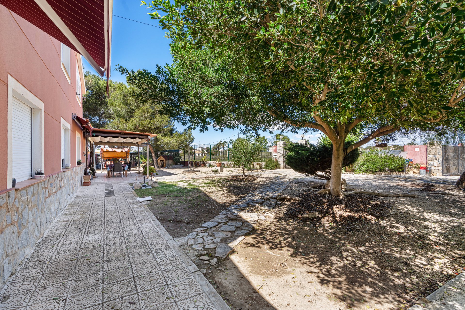 Resale - Villa -
El Altet - San Francisco de Asis