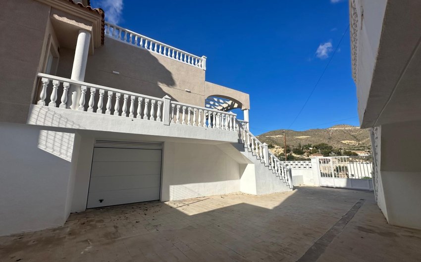Resale - Villa -
El Campello - Costa Blanca