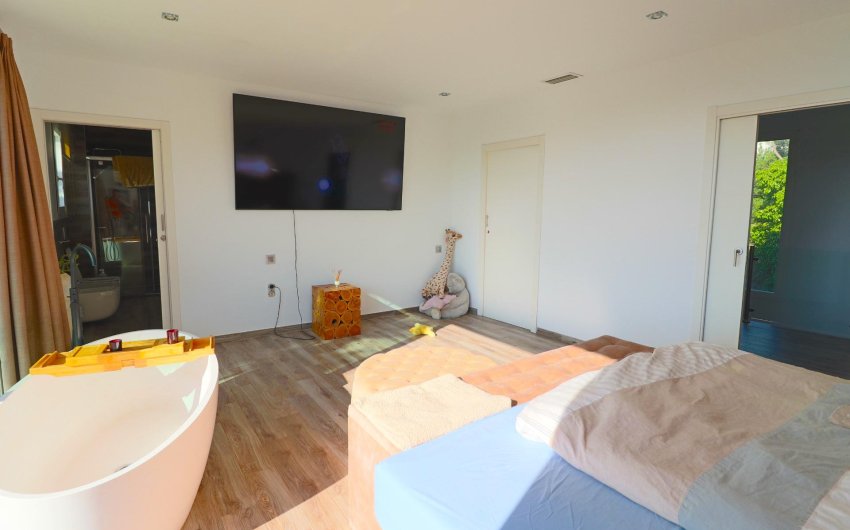 Resale - Villa -
El Campello - Coveta fuma