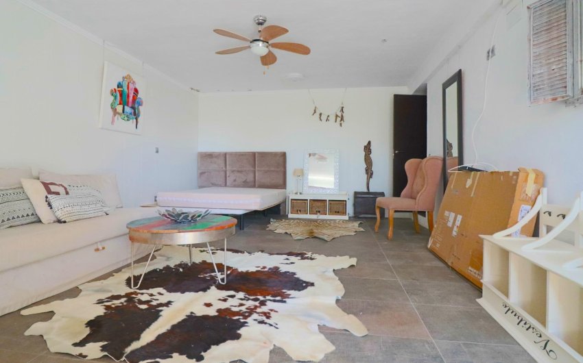 Resale - Villa -
El Campello - Coveta fuma