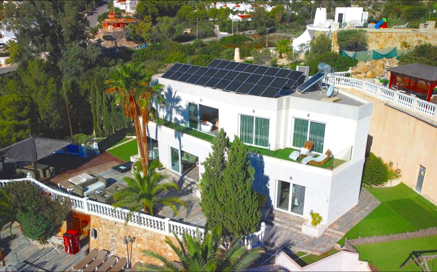 Resale - Villa -
El Campello - Coveta fuma