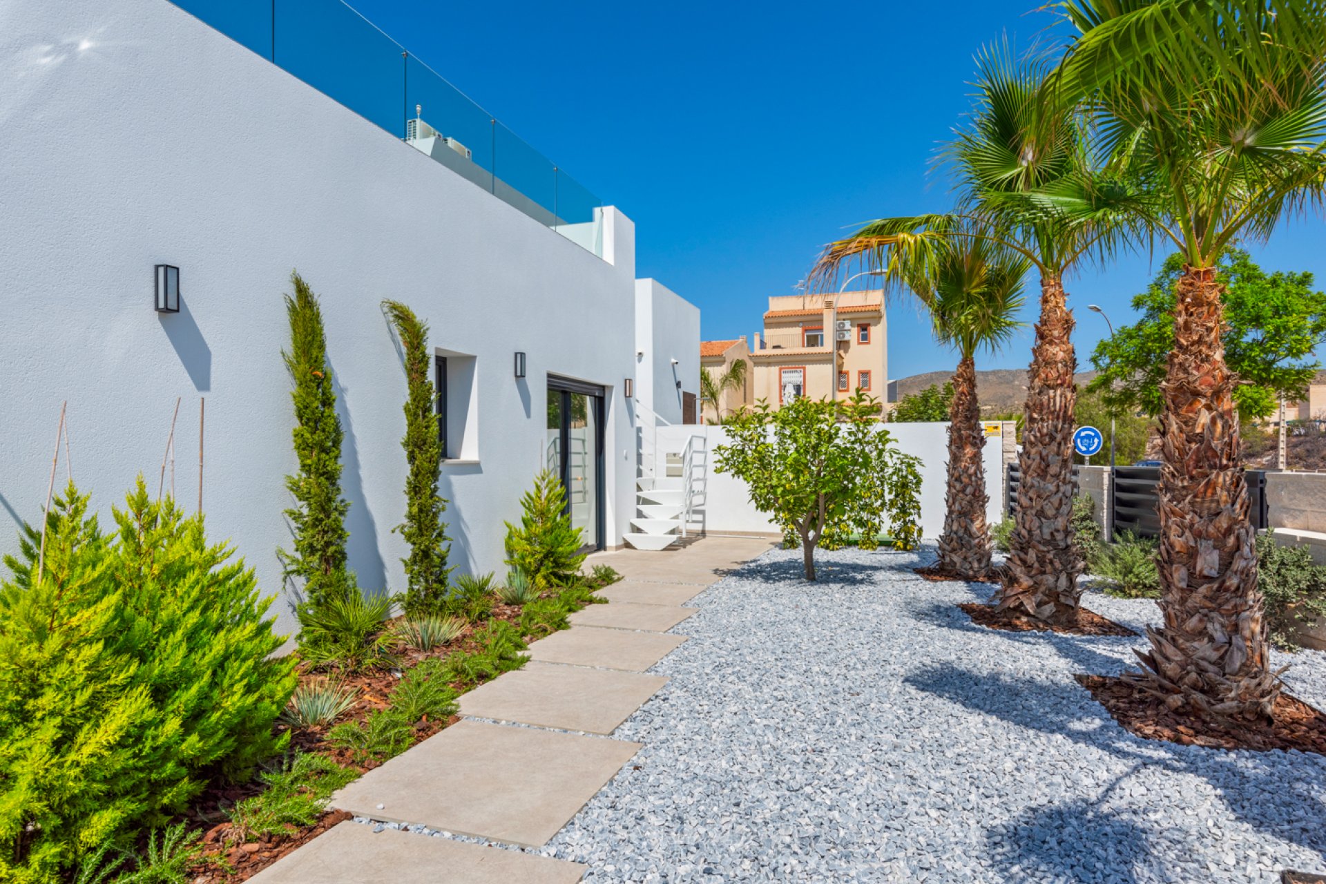 Resale - Villa -
El Campello - El Amerador