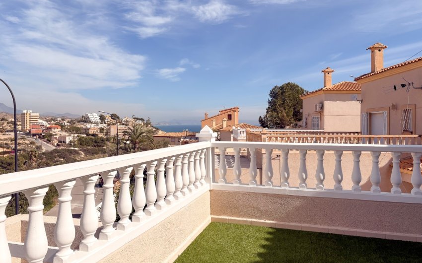 Resale - Villa -
El Campello - Pueblo Acantilado - Venta Lanuza