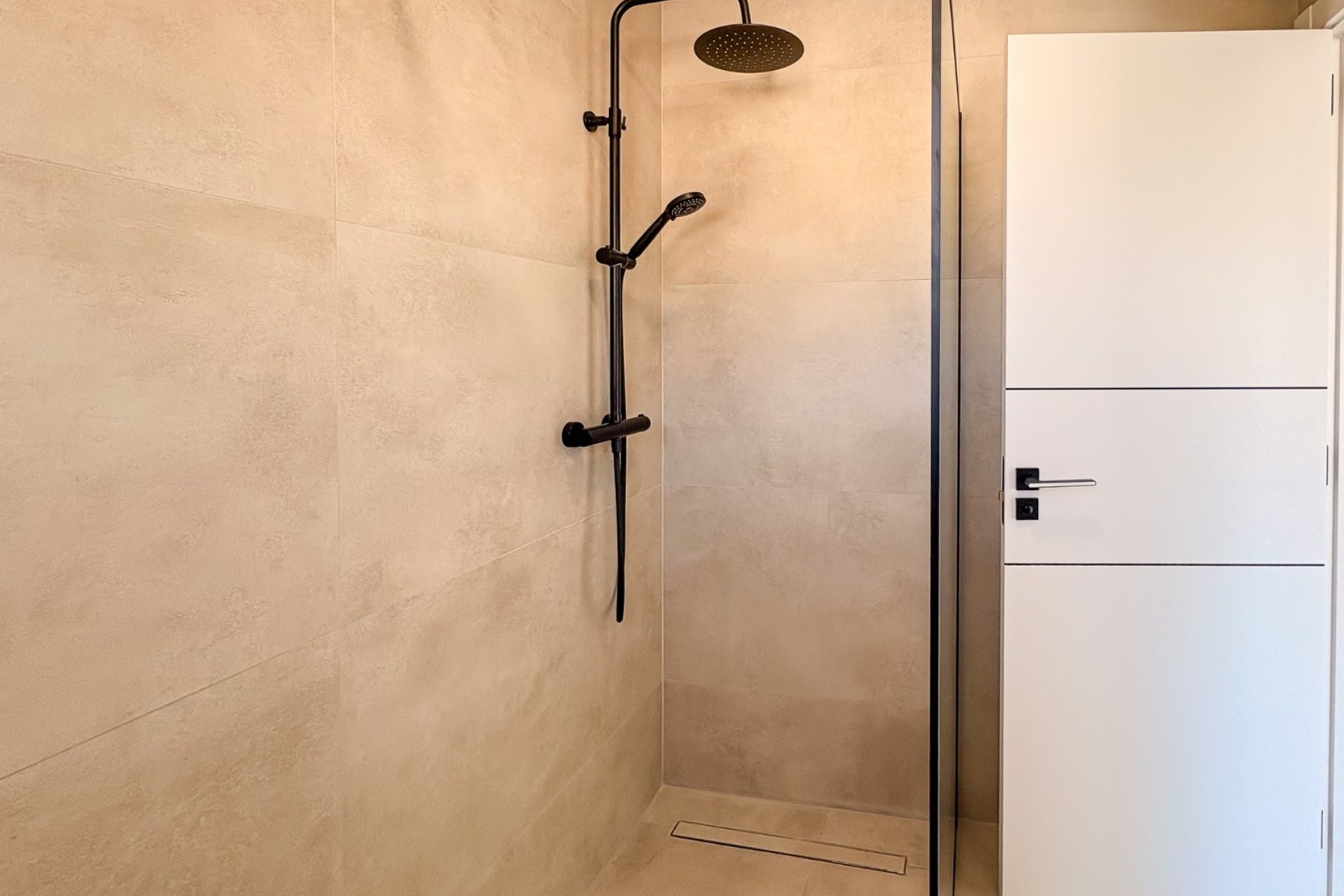 Resale - Villa -
El Campello - Pueblo Acantilado - Venta Lanuza