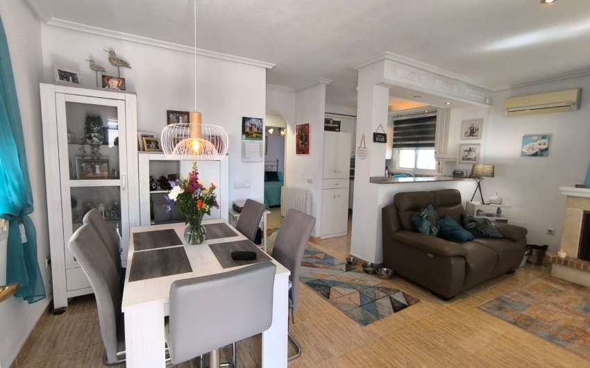 Resale - Villa -
El Raso - Costa Blanca