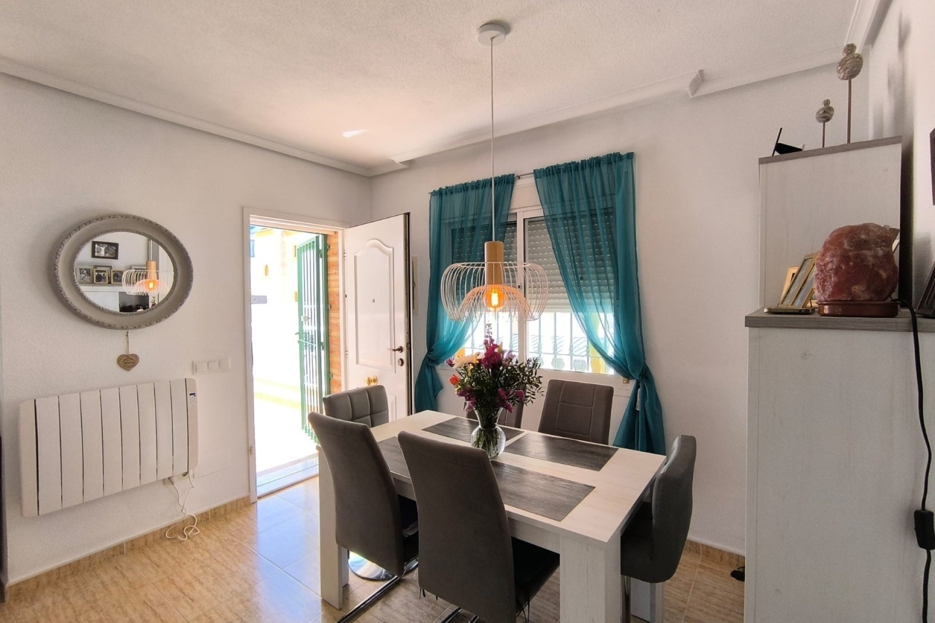 Resale - Villa -
El Raso - Costa Blanca