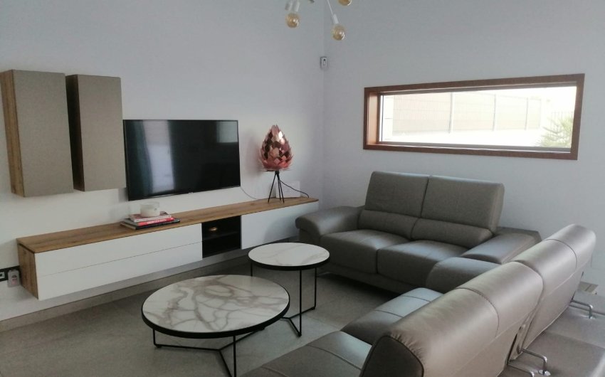 Resale - Villa -
El Raso