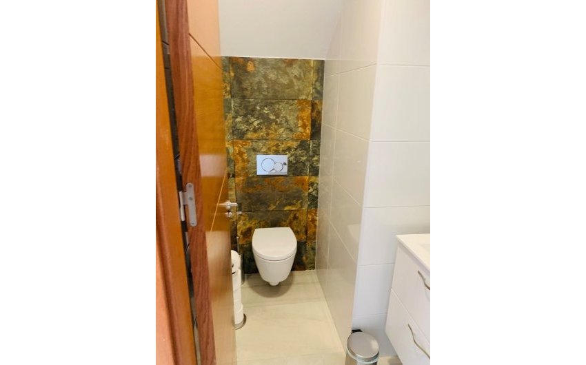 Resale - Villa -
El Raso