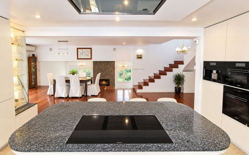 Resale - Villa -
El Rosario - Inland