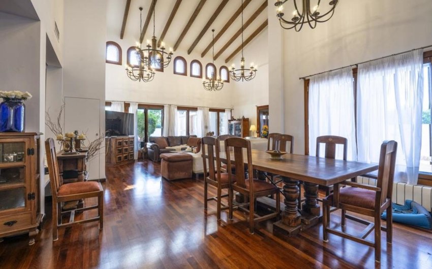 Resale - Villa -
El Valle Golf Resort