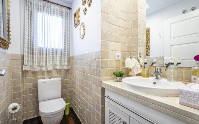 Resale - Villa -
El Valle Golf Resort