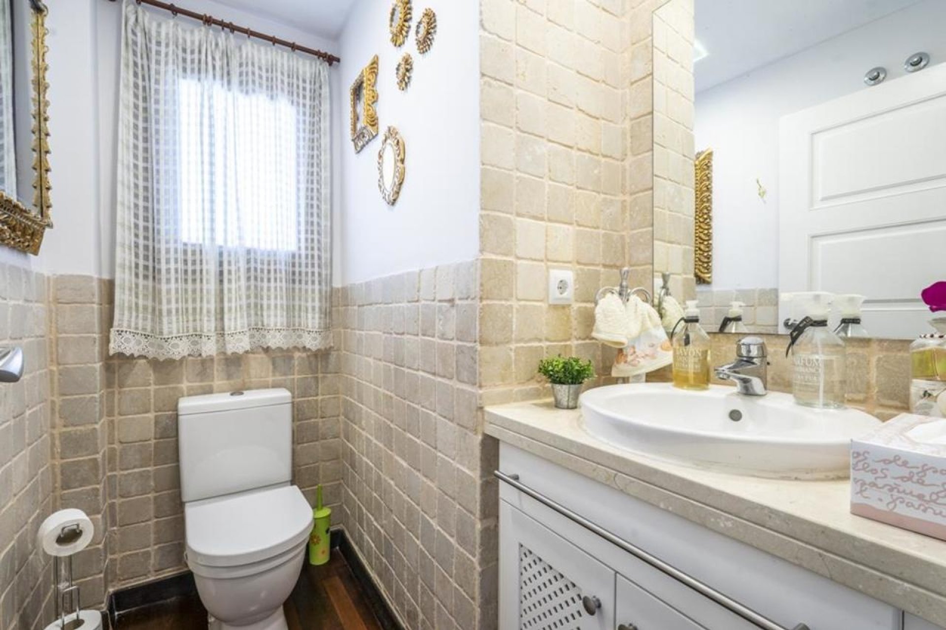 Resale - Villa -
El Valle Golf Resort