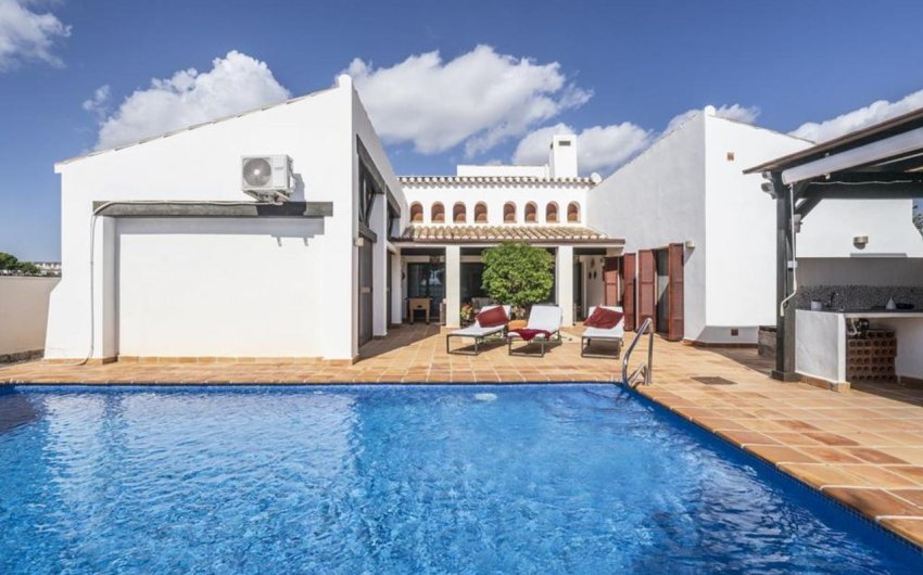 Resale - Villa -
El Valle Golf Resort