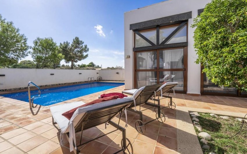 Resale - Villa -
El Valle Golf Resort