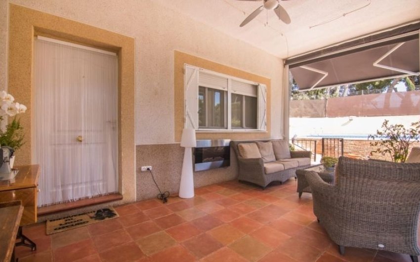 Resale - Villa -
Elche - Costa Blanca