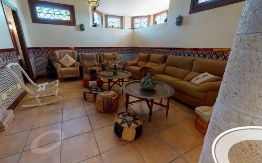 Resale - Villa -
Elche - Costa Blanca