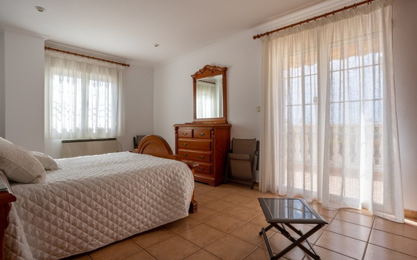 Resale - Villa -
Elche - Costa Blanca