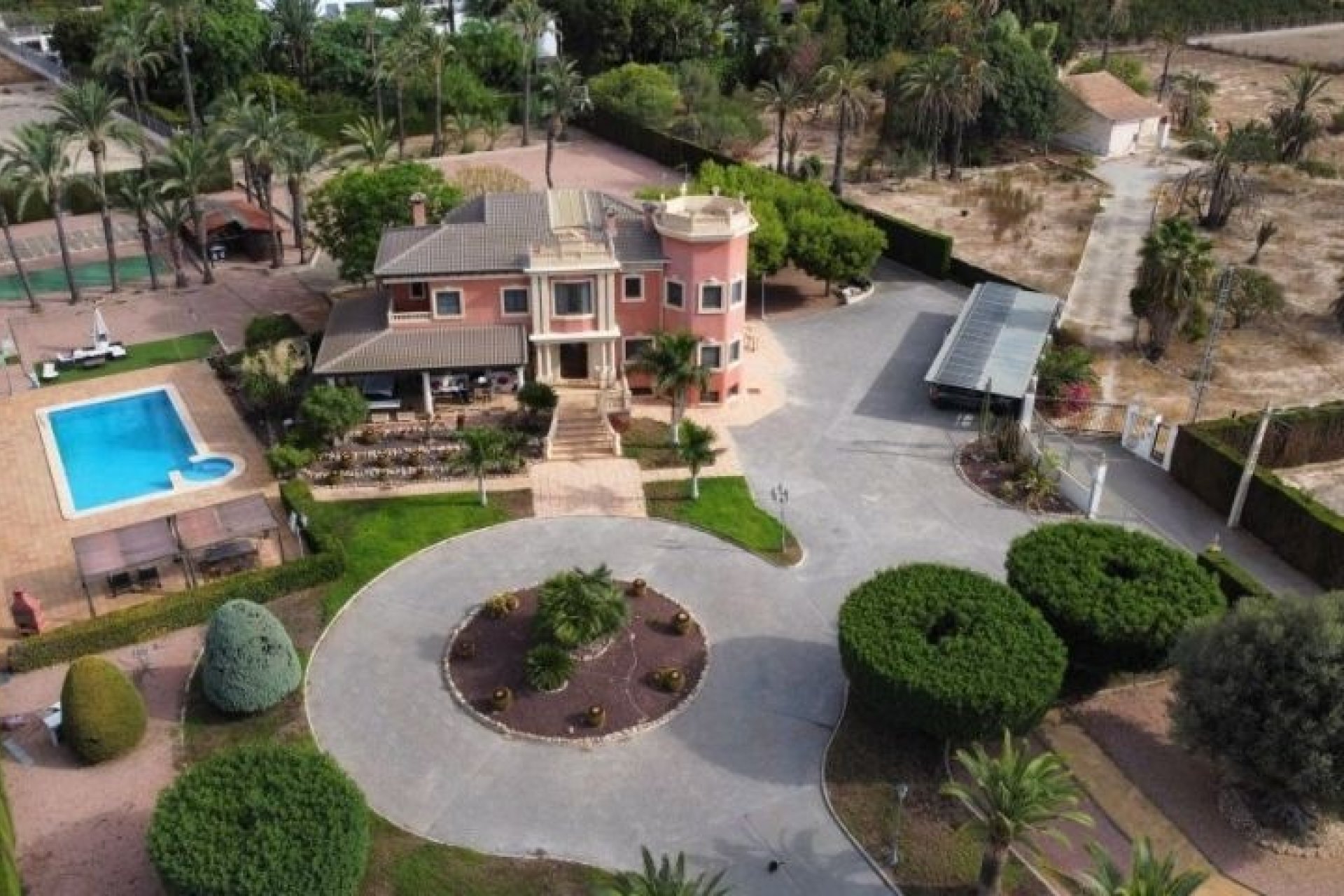 Resale - Villa -
Elche - Costa Blanca