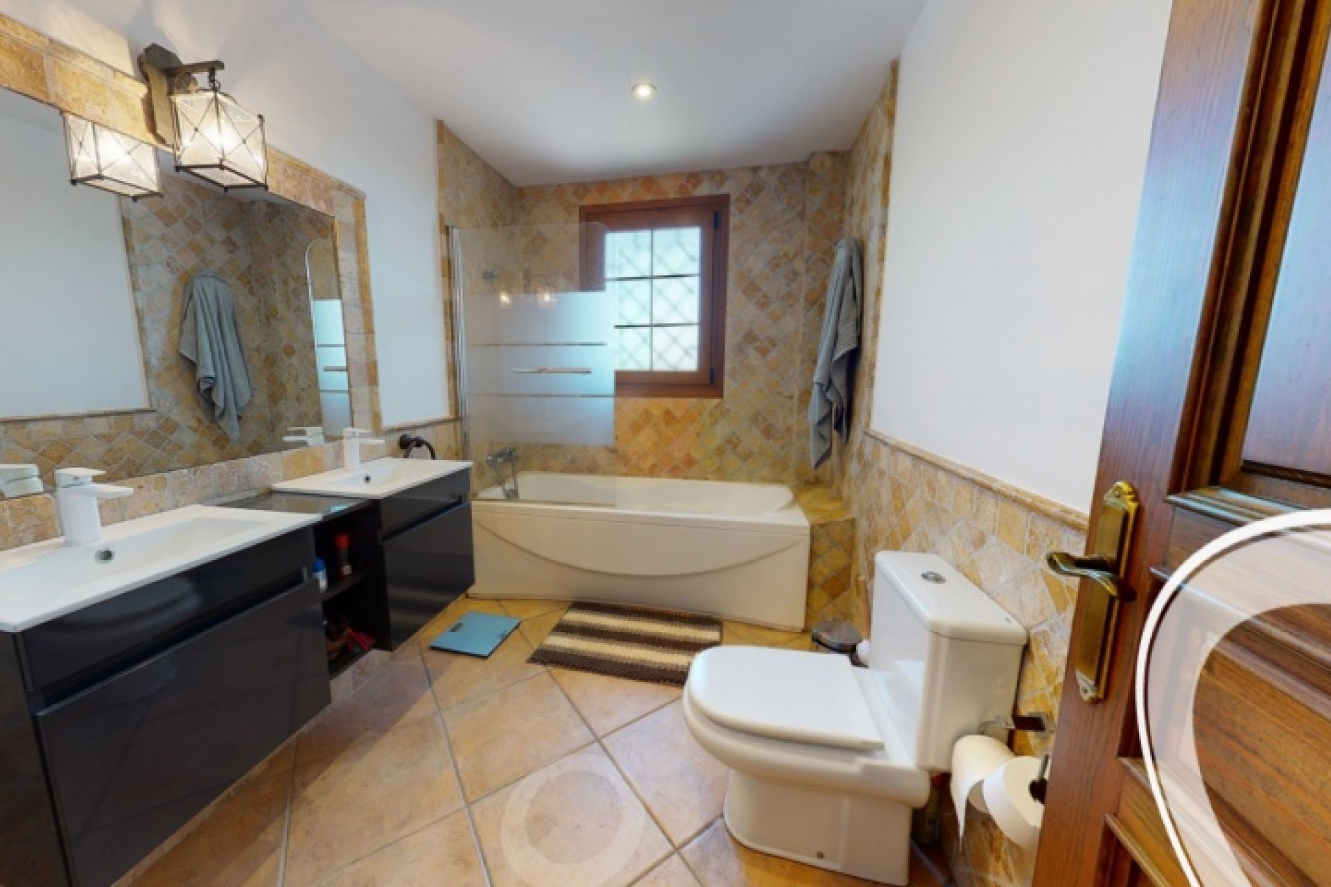 Resale - Villa -
Elche - Costa Blanca