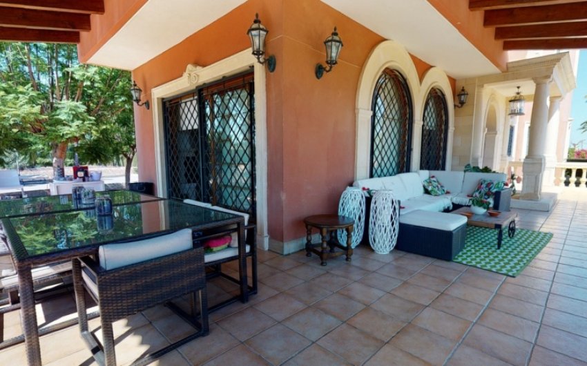 Resale - Villa -
Elche - Costa Blanca