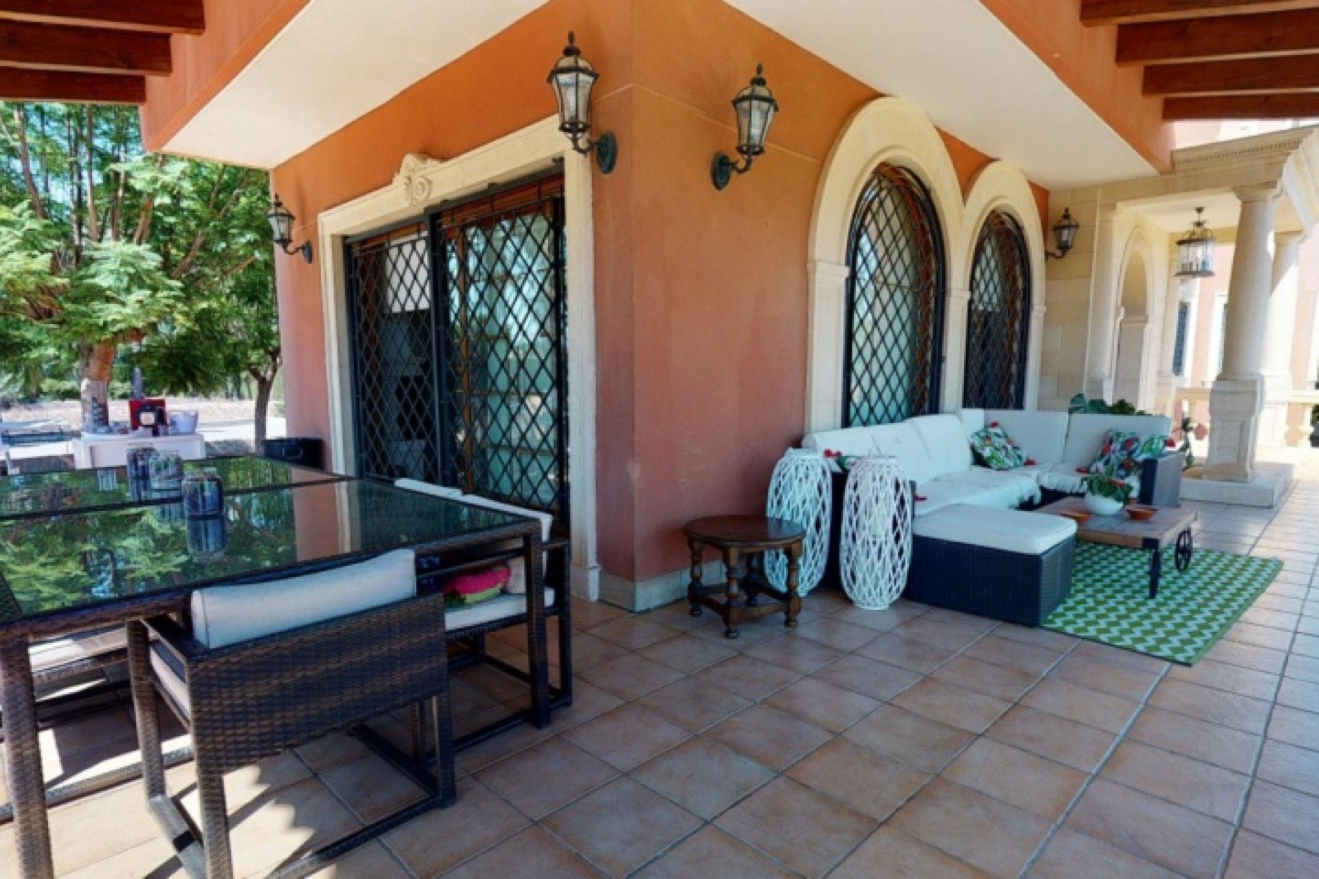 Resale - Villa -
Elche - Costa Blanca