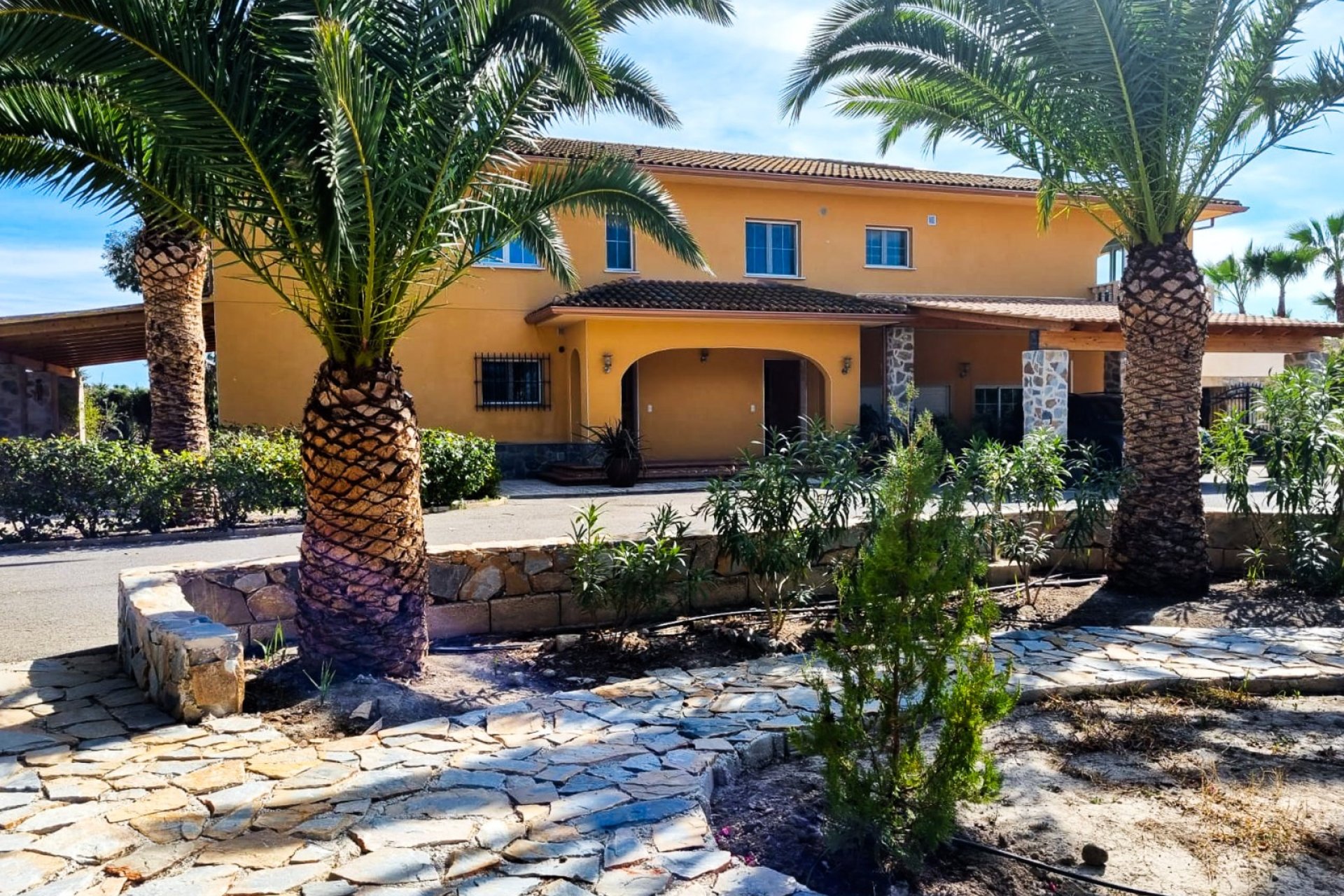 Resale - Villa -
Elche - Las Bayas