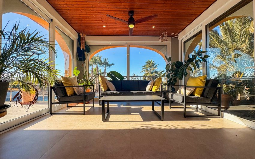 Resale - Villa -
Elche - Las Bayas