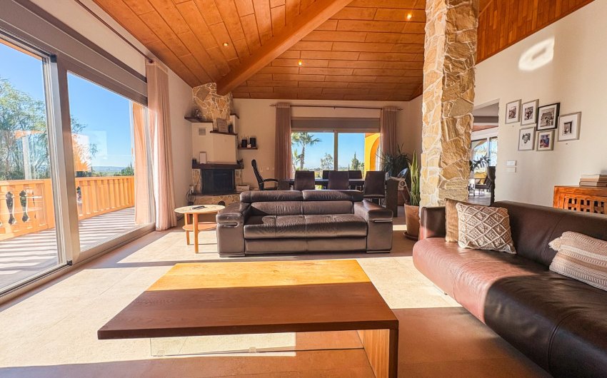 Resale - Villa -
Elche - Las Bayas