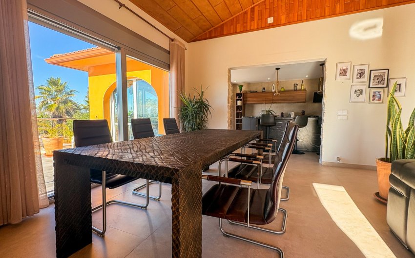 Resale - Villa -
Elche - Las Bayas