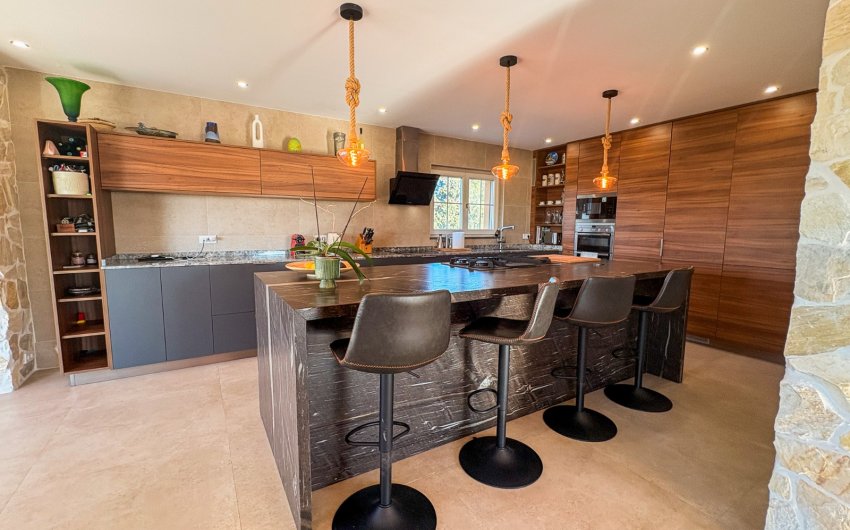 Resale - Villa -
Elche - Las Bayas