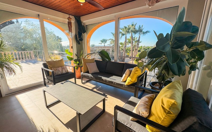 Resale - Villa -
Elche - Las Bayas