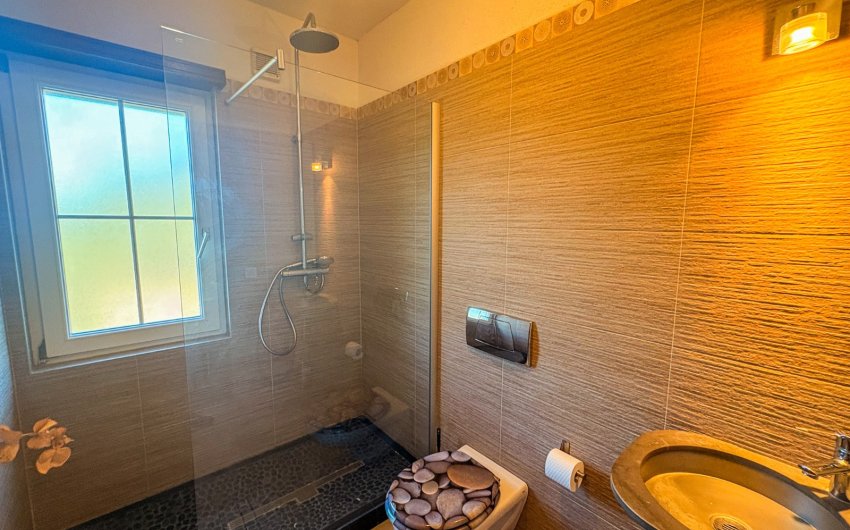 Resale - Villa -
Elche - Las Bayas