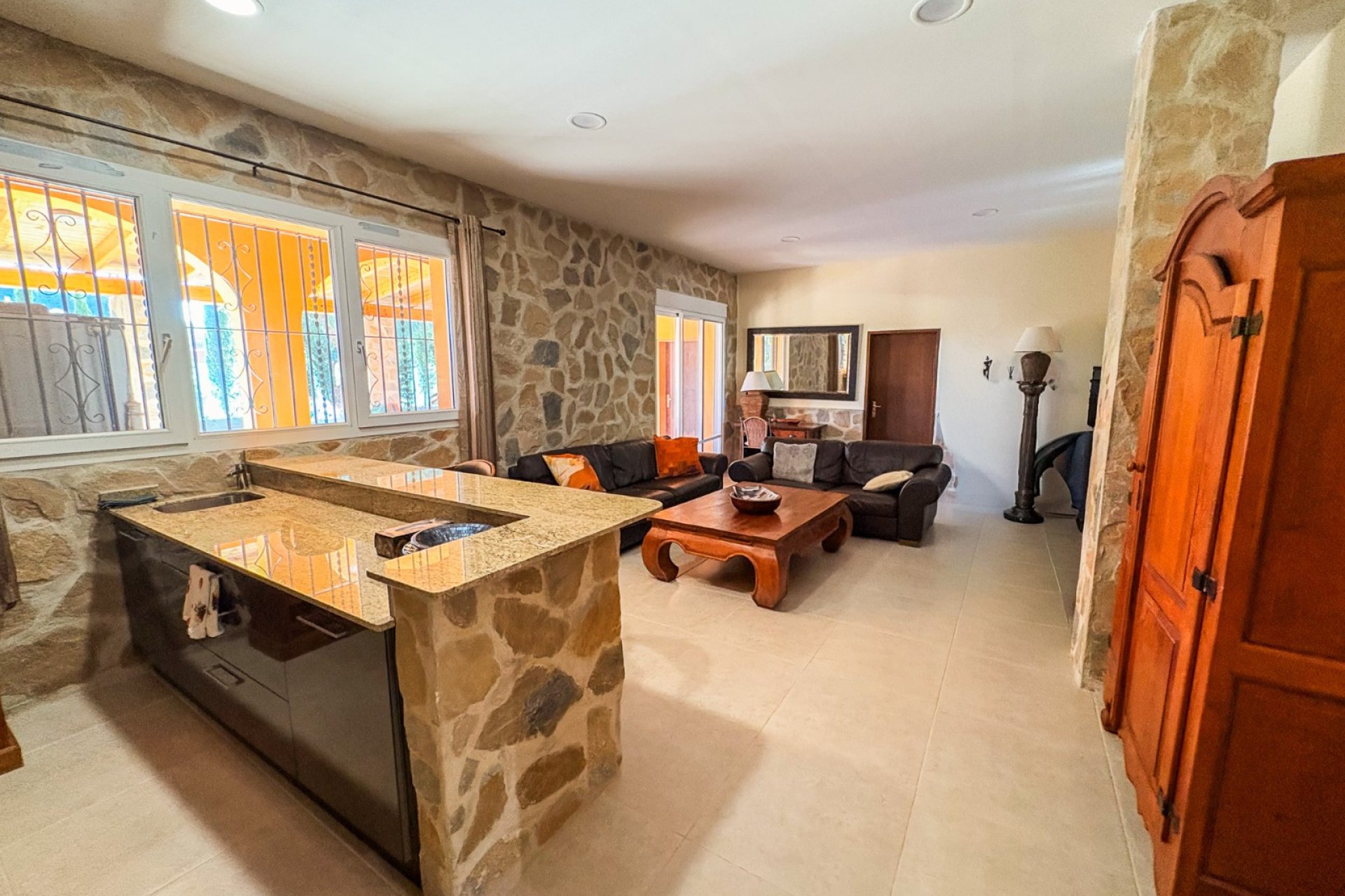 Resale - Villa -
Elche - Las Bayas