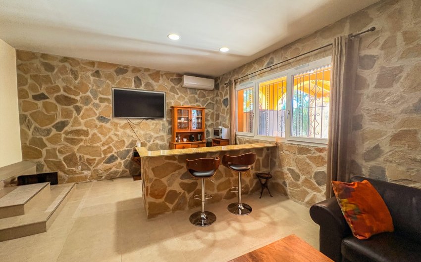 Resale - Villa -
Elche - Las Bayas