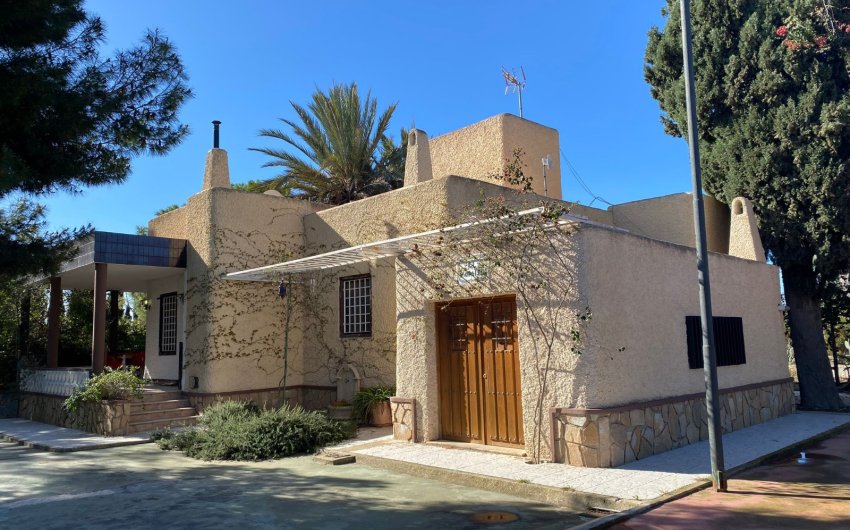 Resale - Villa -
Elche - Las Bayas