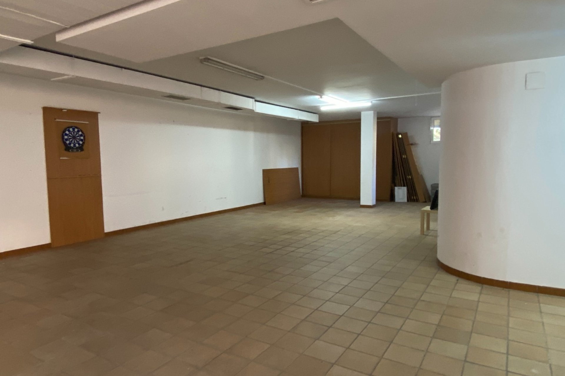 Resale - Villa -
Elda