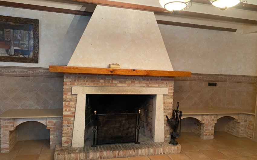 Resale - Villa -
Elda