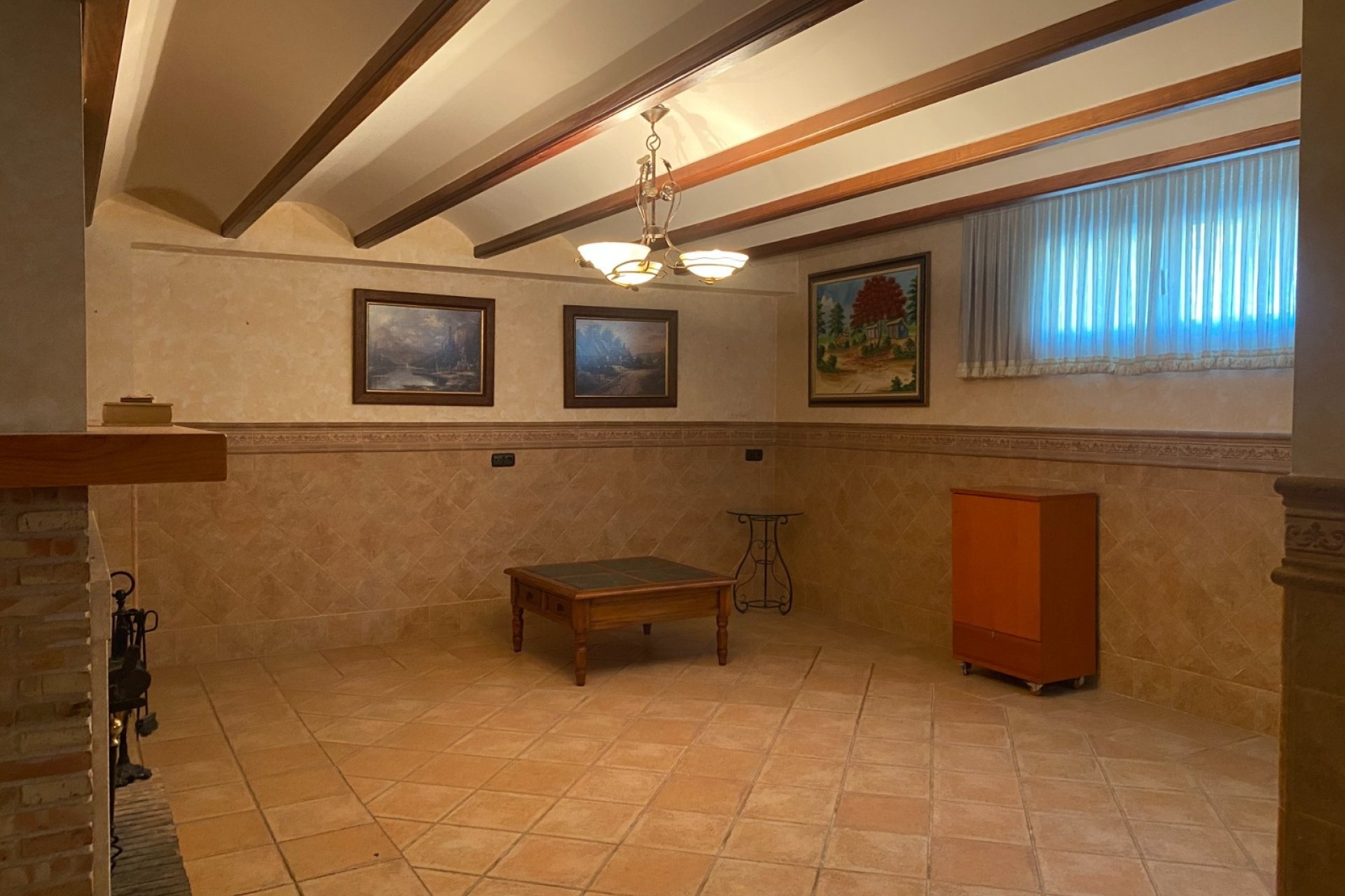 Resale - Villa -
Elda