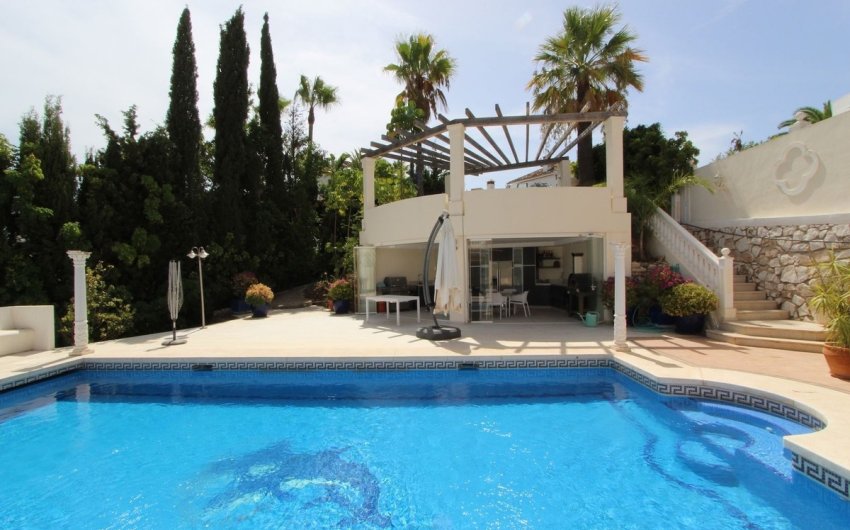 Resale - Villa -
Elviria - Costa del Sol