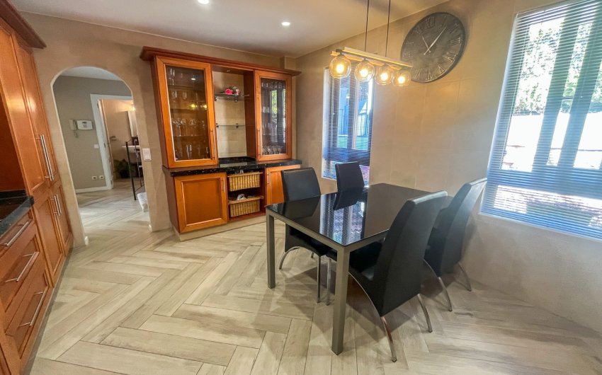 Resale - Villa -
Finestrat - Balcon sierra cortina