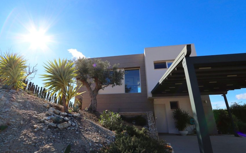 Resale - Villa -
Finestrat - Costa Blanca