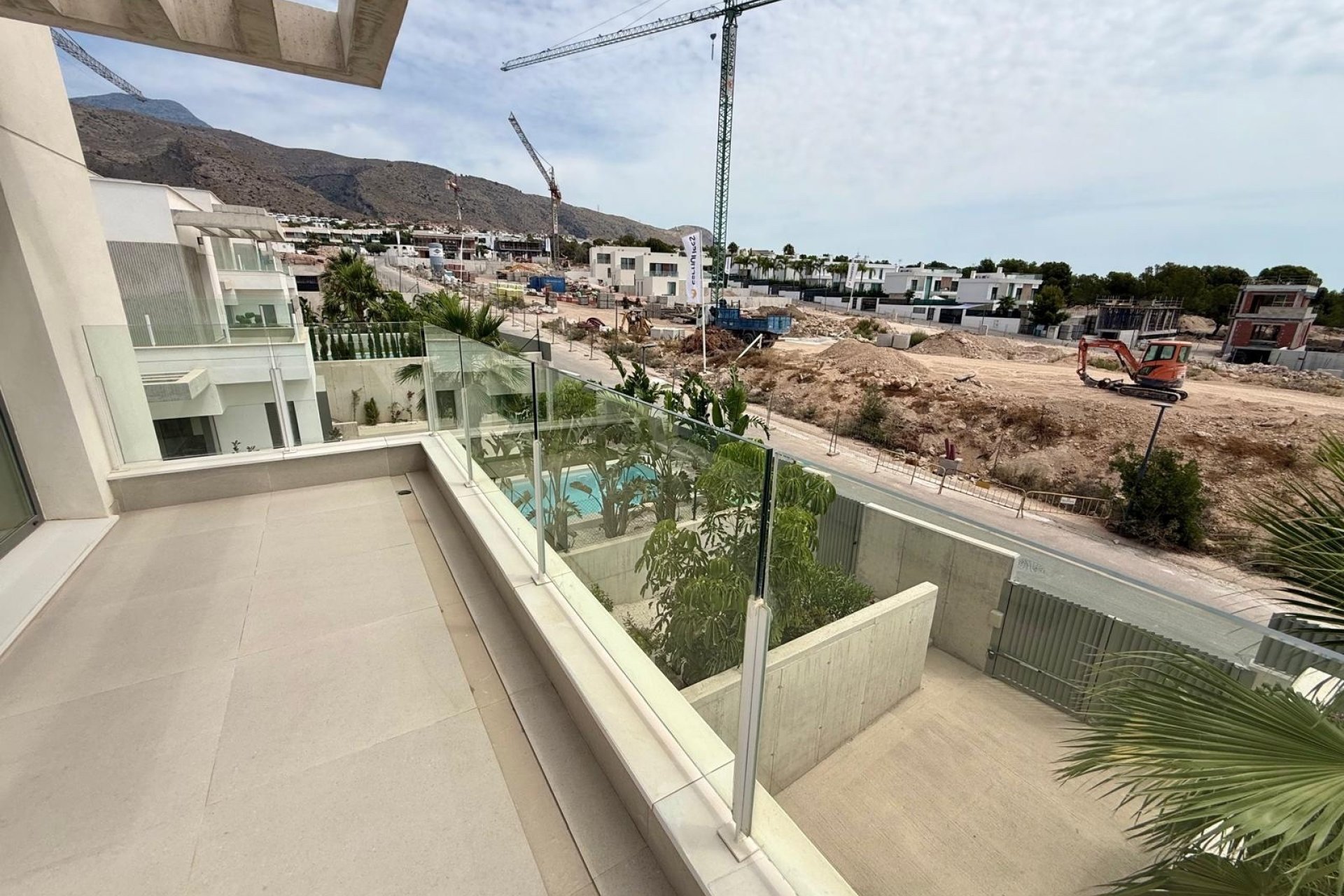 Resale - Villa -
Finestrat - Sierra Cortina