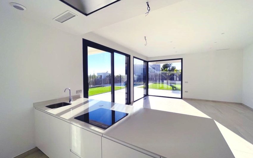 Resale - Villa -
Finestrat - Sierra Cortina