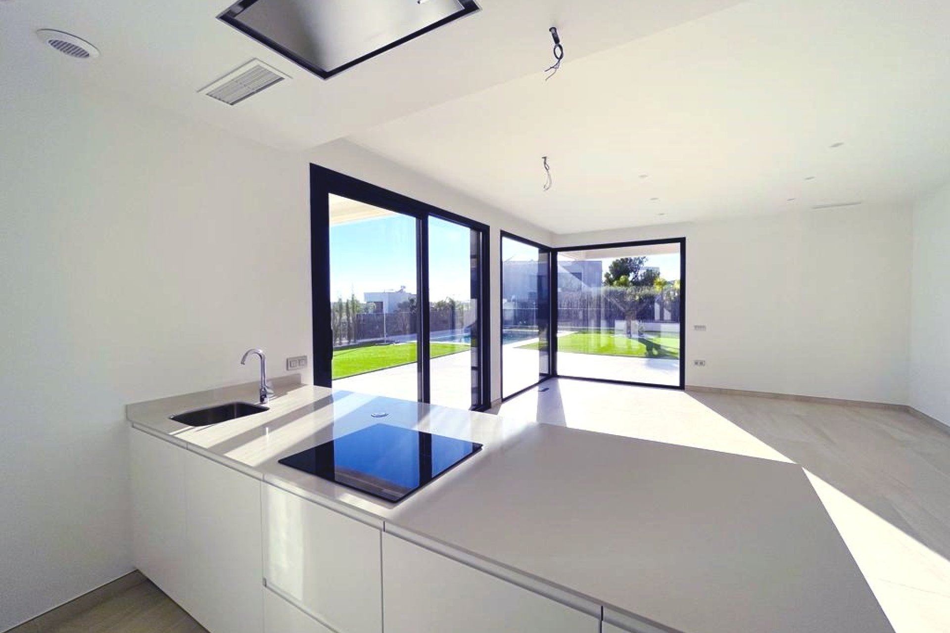 Resale - Villa -
Finestrat - Sierra Cortina