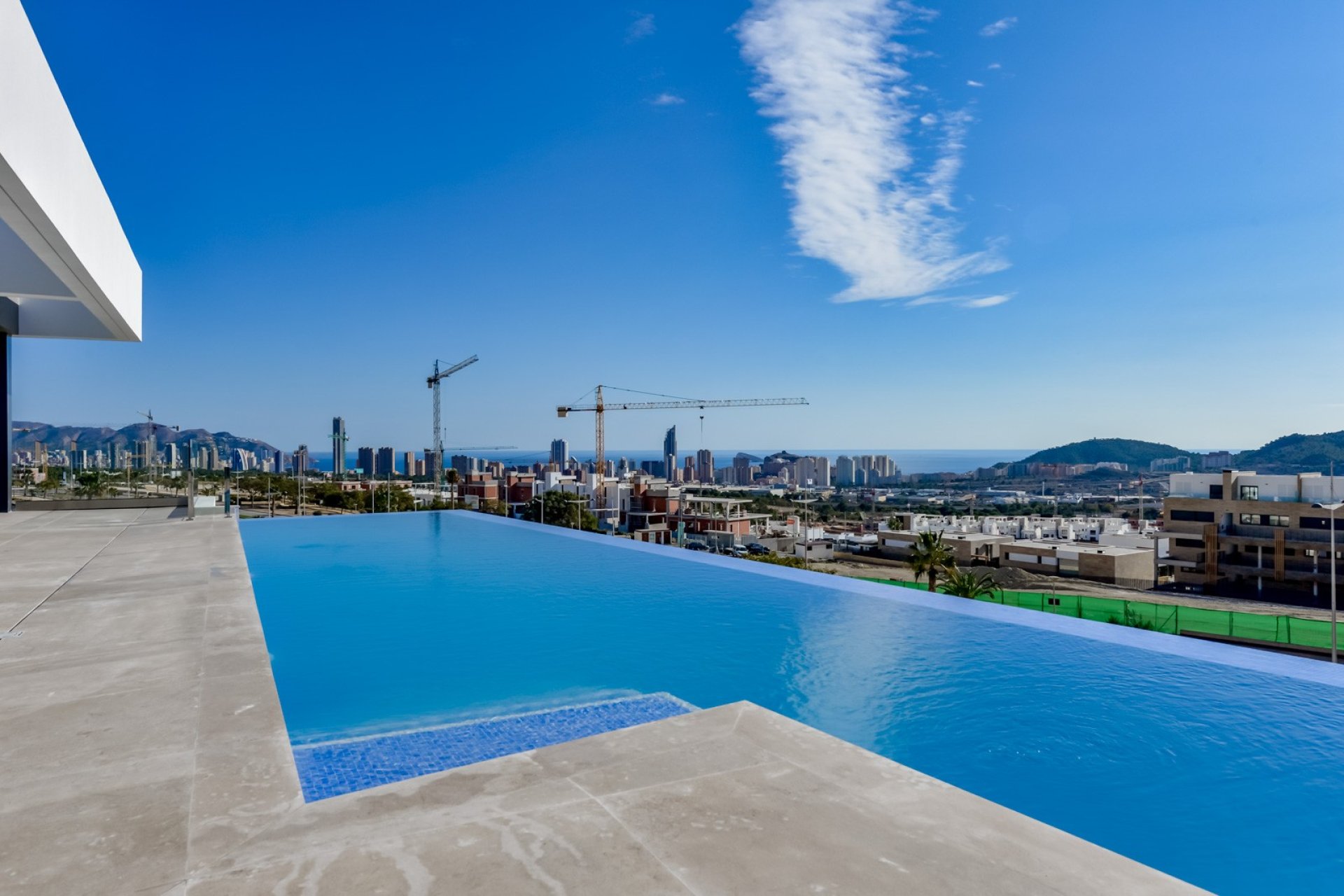 Resale - Villa -
Finestrat - Sierra Cortina