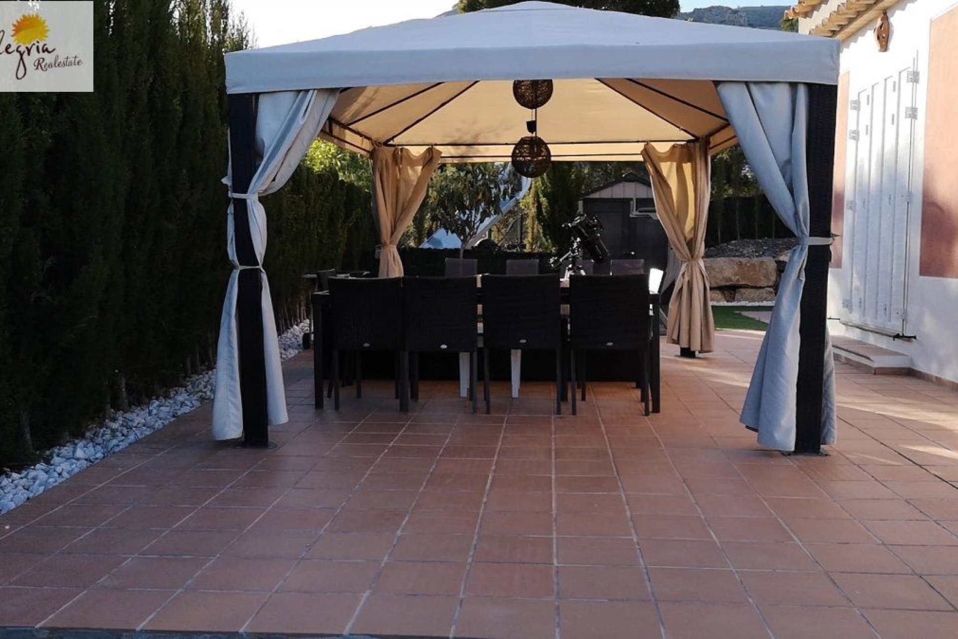 Resale - Villa -
Finestrat - Sierra Cortina