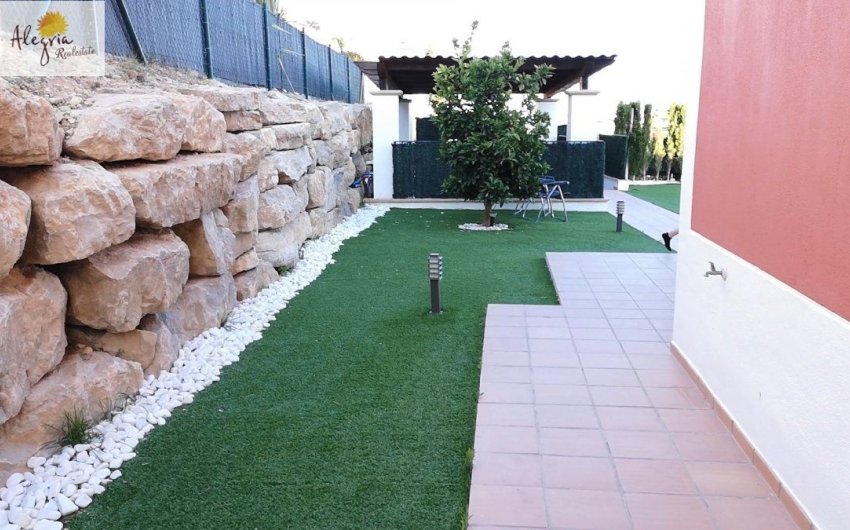 Resale - Villa -
Finestrat - Sierra Cortina
